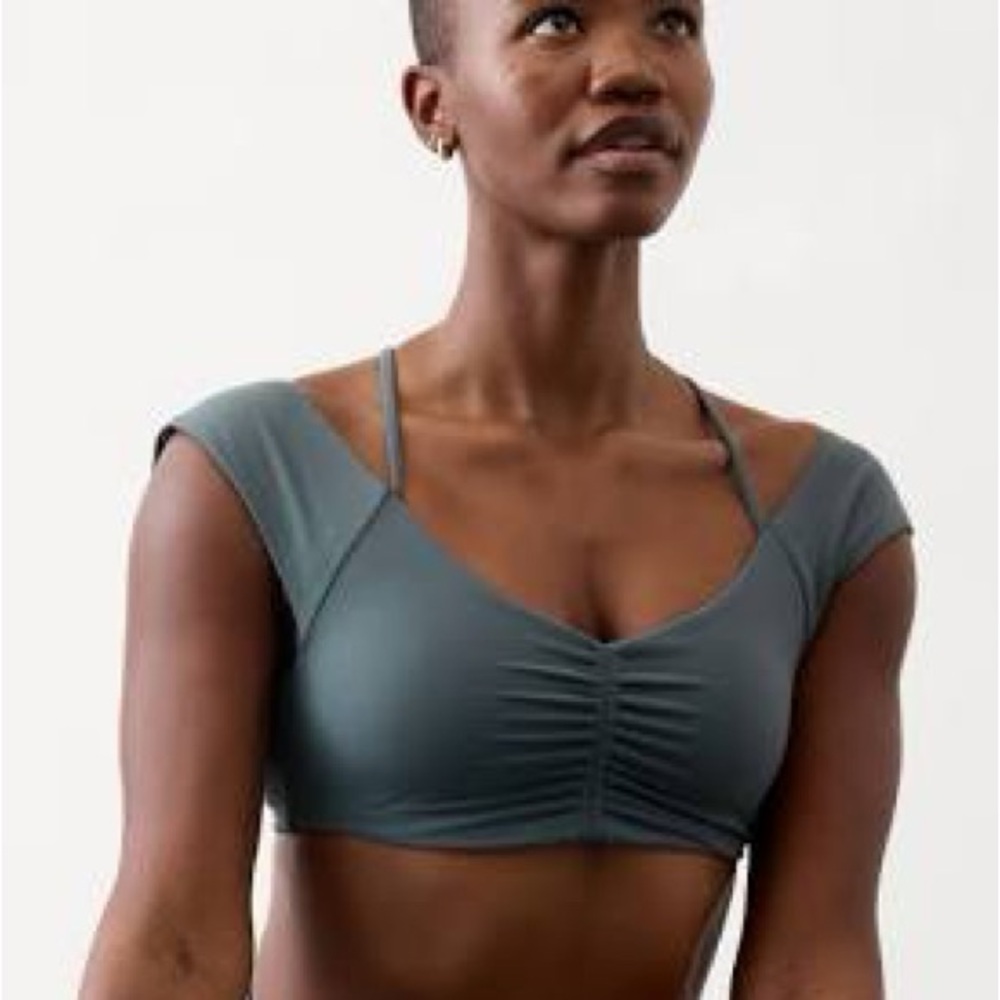 Athleta Cinch Built-In Bra Crop Top